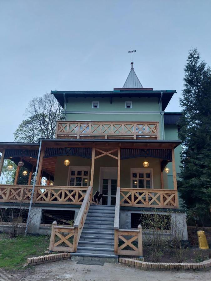 Szwajcarka Willa Z Sauna I Jacuzzi Kudowa-Zdrój Eksteriør billede