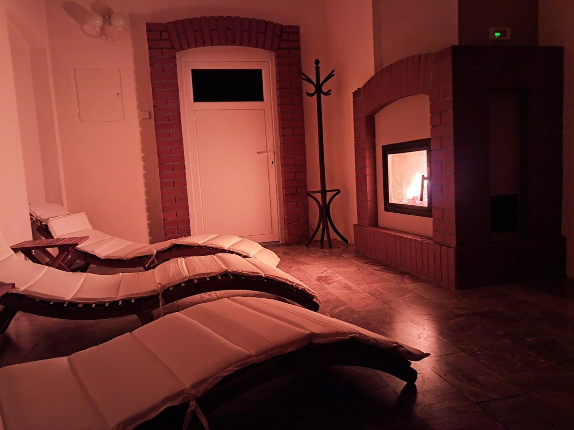 Szwajcarka Willa Z Sauna I Jacuzzi Kudowa-Zdrój Eksteriør billede