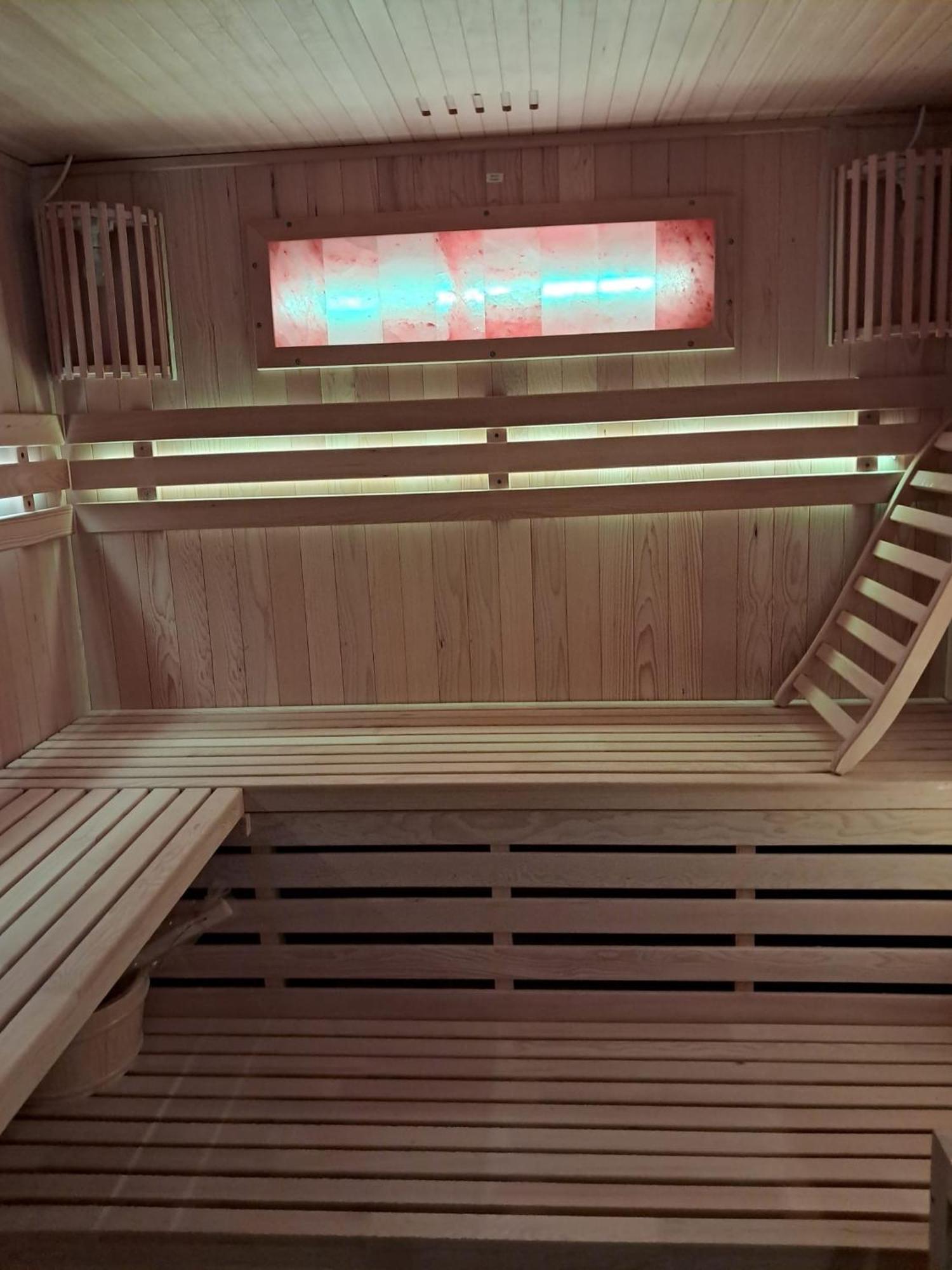 Szwajcarka Willa Z Sauna I Jacuzzi Kudowa-Zdrój Eksteriør billede
